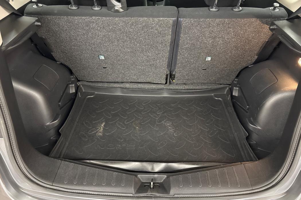NISSAN Note 2015