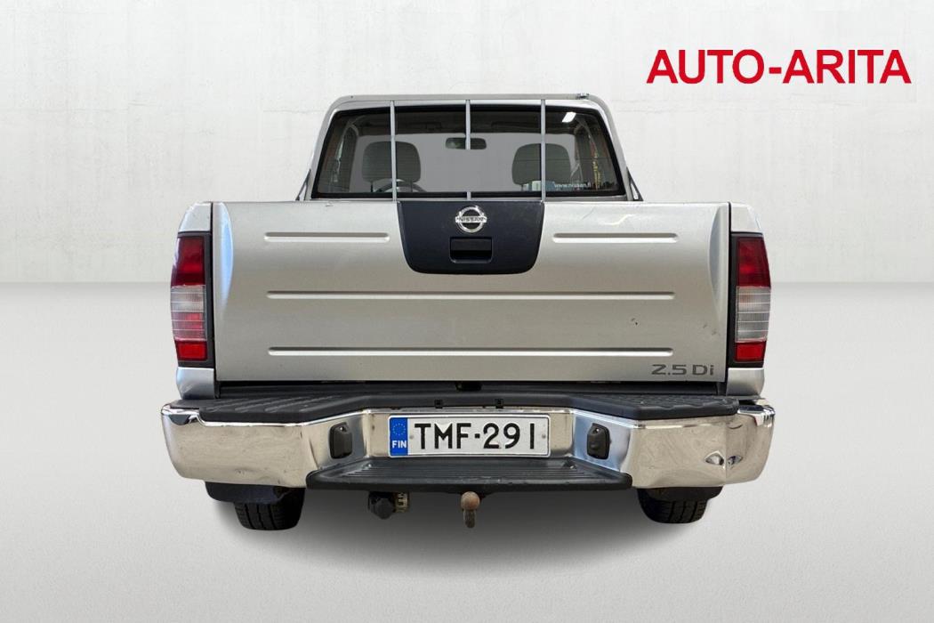 Nissan Pick-up 2004