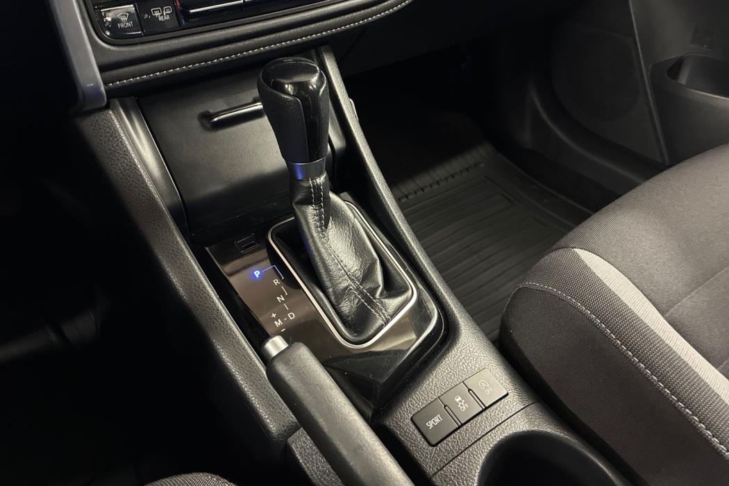 Toyota Auris 2016