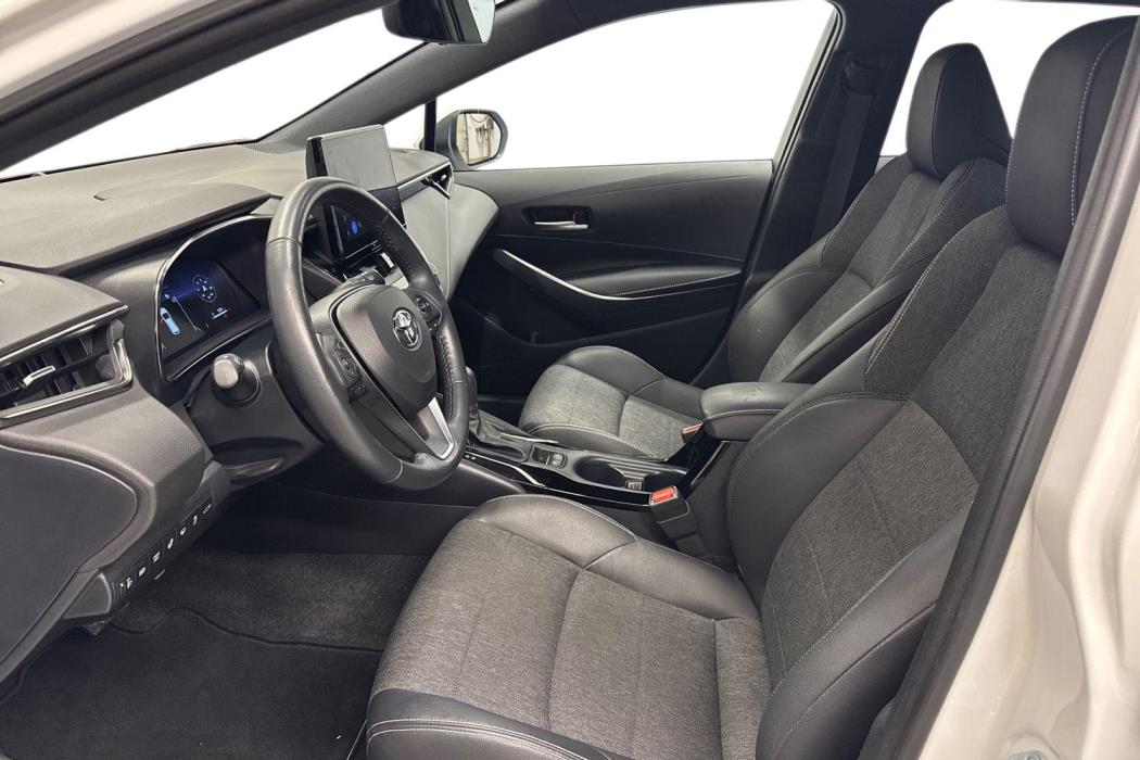 TOYOTA COROLLA 2023