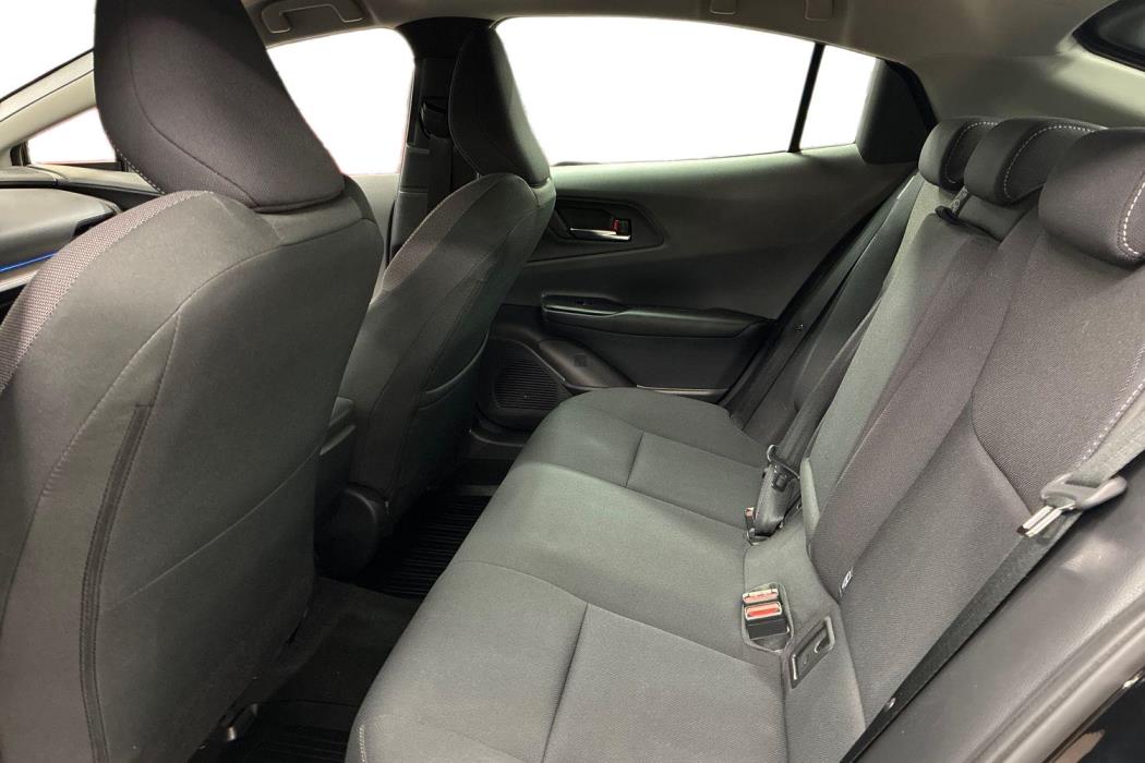 Toyota Prius Plug-in 2024