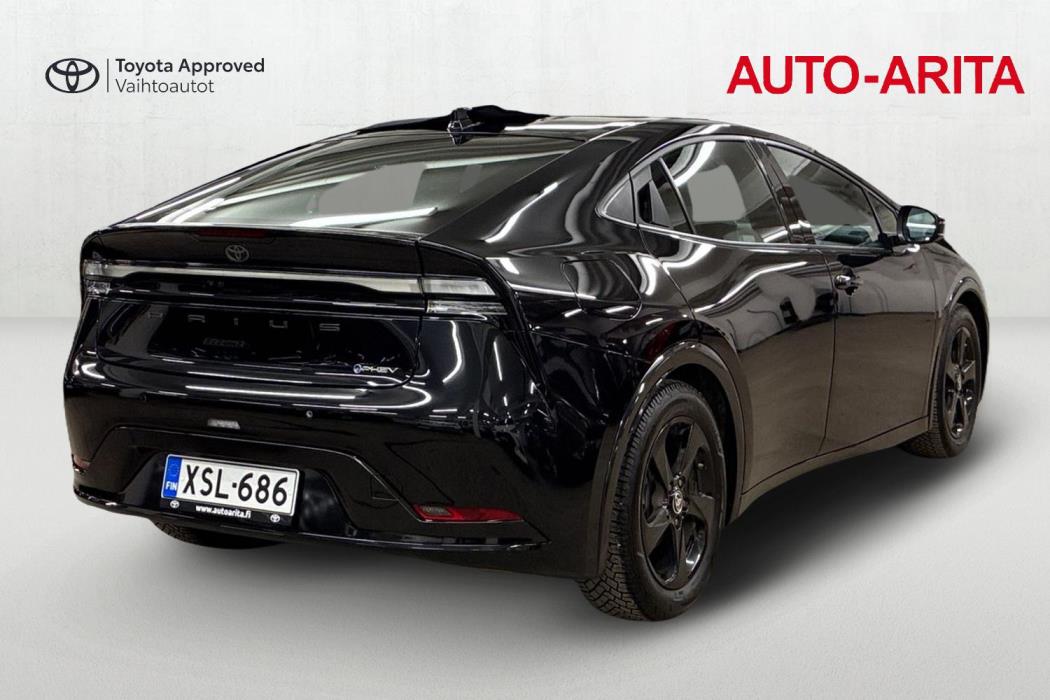 Toyota Prius Plug-in 2024