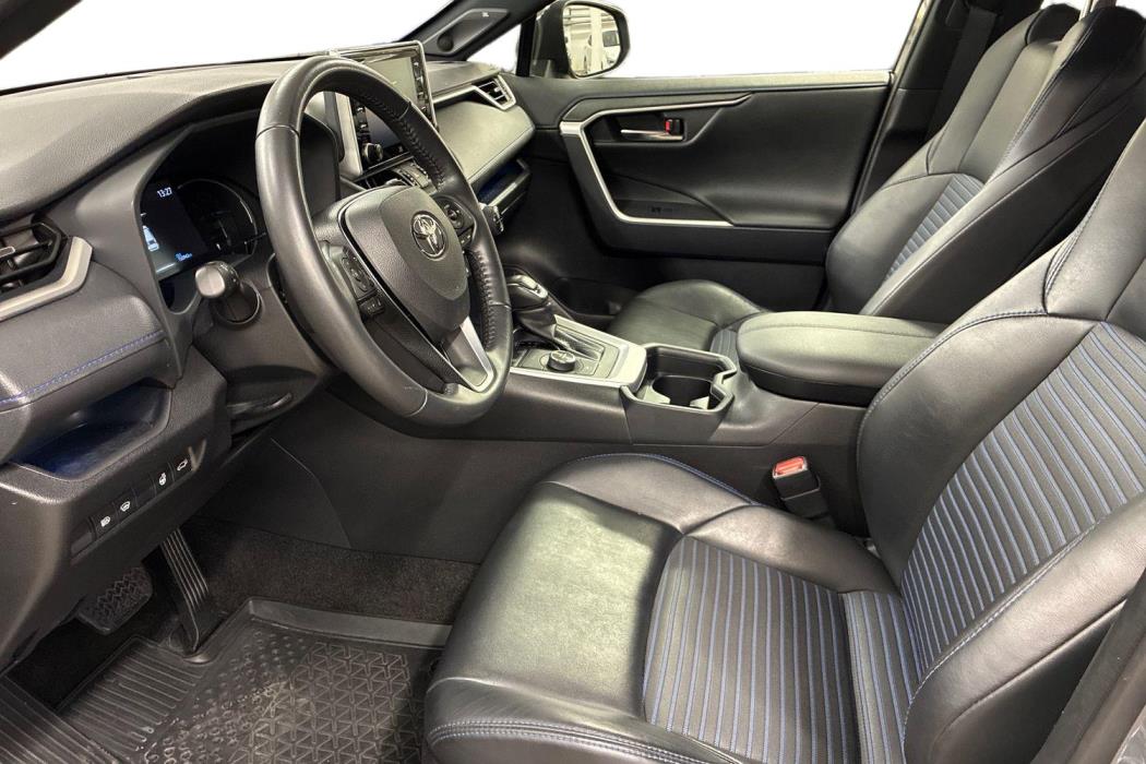 TOYOTA RAV4 2021
