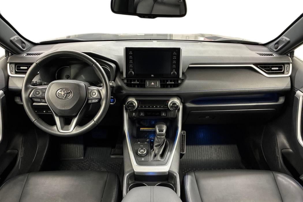 TOYOTA RAV4 2021