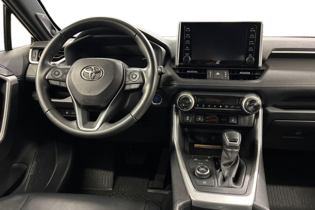 TOYOTA RAV4 2021