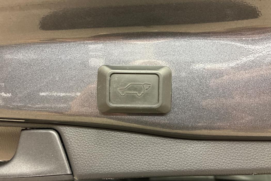 TOYOTA RAV4 2021