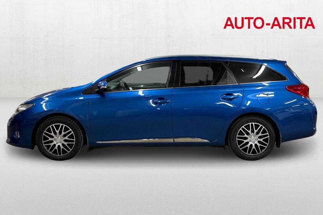 Toyota Auris 2015