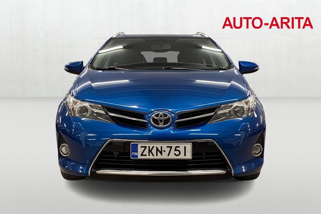 Toyota Auris 2015