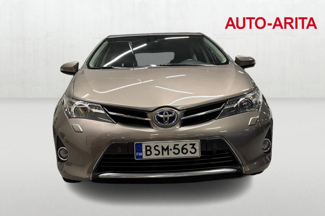 Toyota Auris 2015