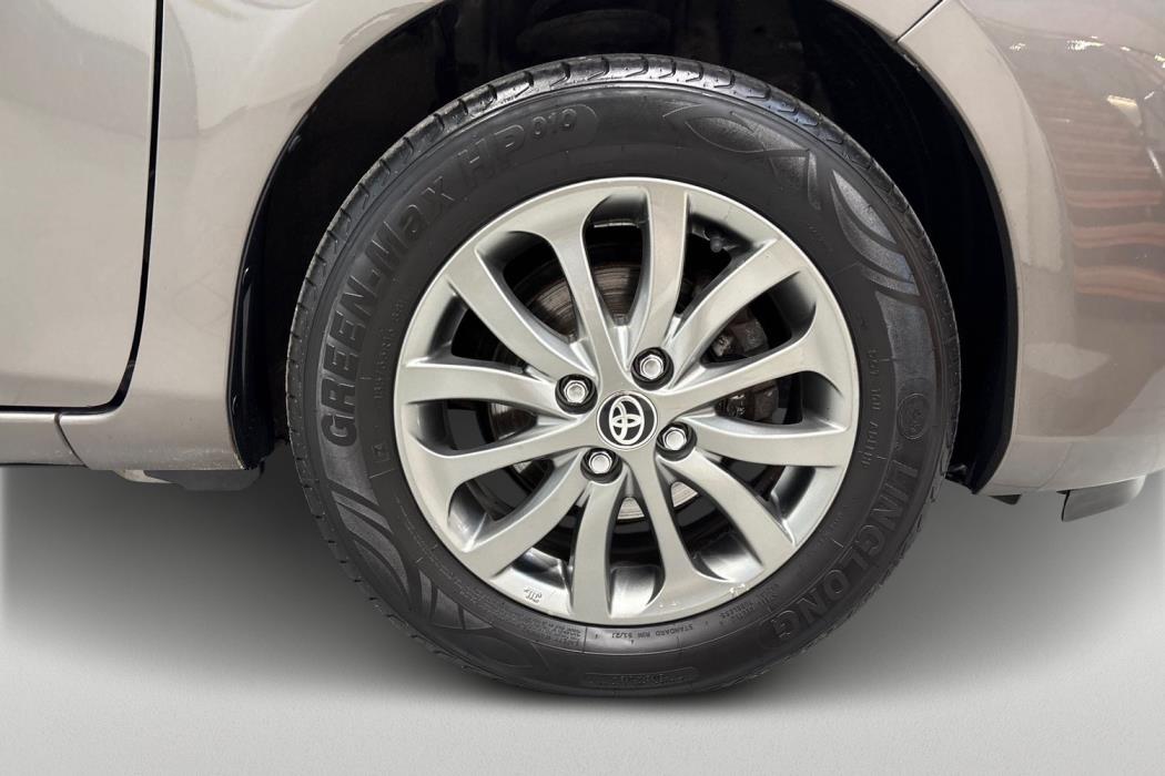 TOYOTA YARIS 2016
