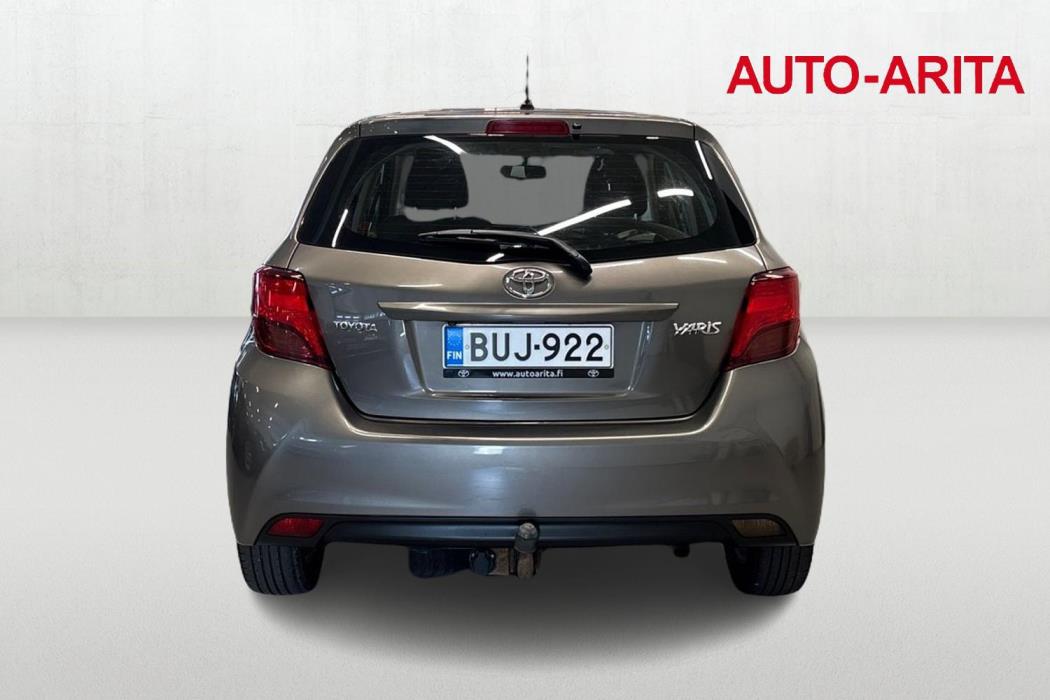 TOYOTA YARIS 2016