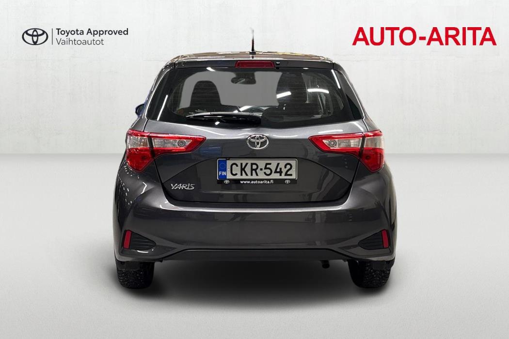TOYOTA YARIS 2017