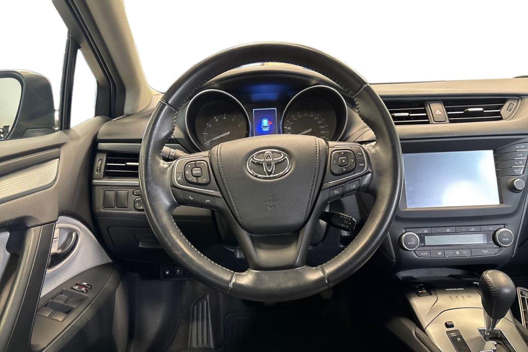 Toyota Avensis 2017