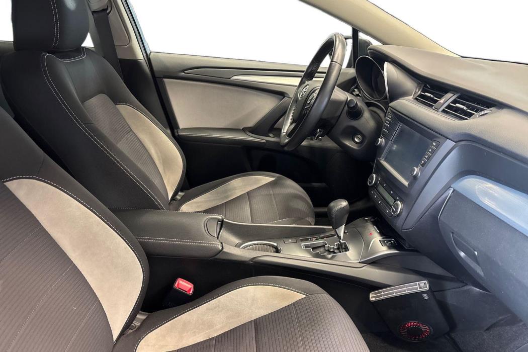 Toyota Avensis 2017