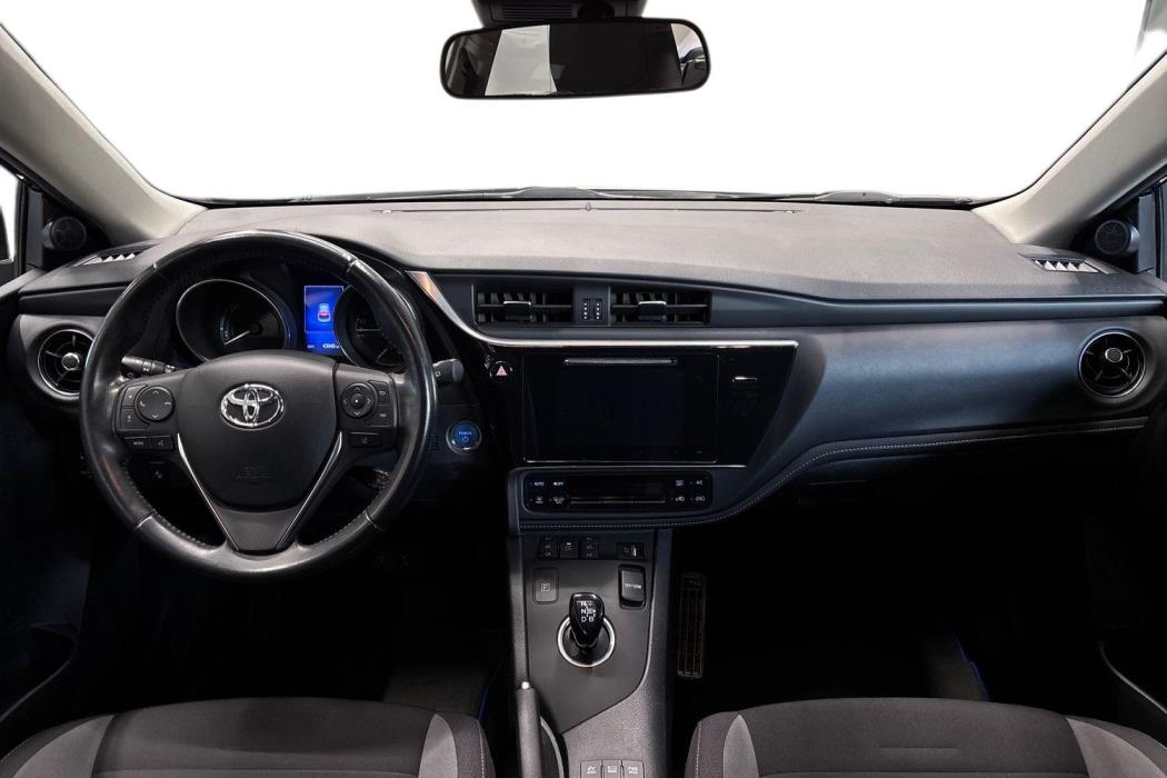 TOYOTA AURIS 2017