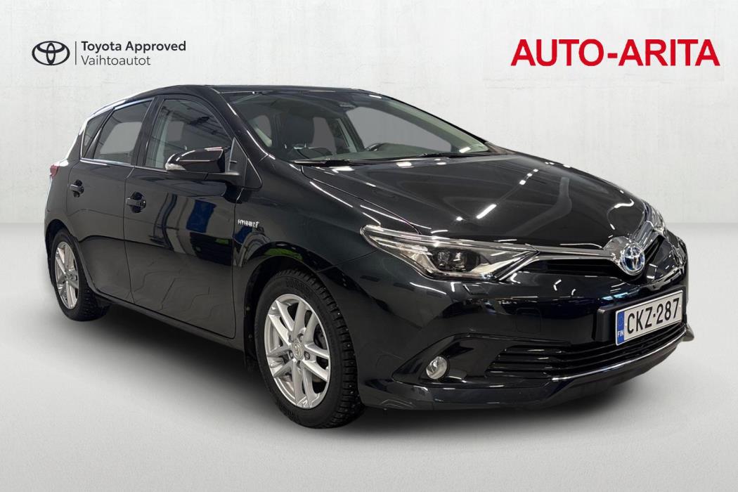 TOYOTA AURIS 2017