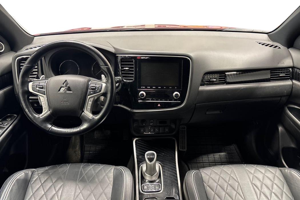 Mitsubishi Outlander PHEV 2020