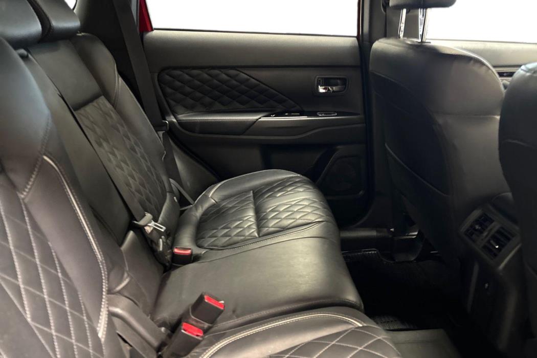 Mitsubishi Outlander PHEV 2020