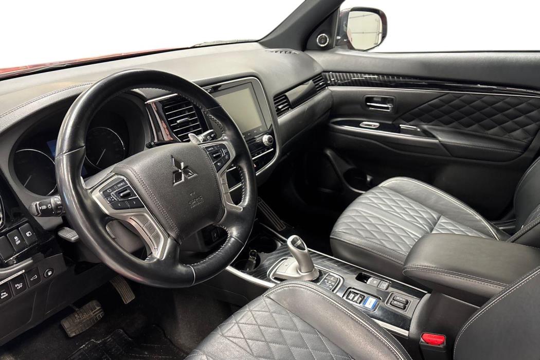 Mitsubishi Outlander PHEV 2020