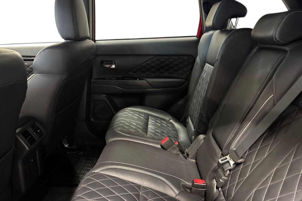 Mitsubishi Outlander PHEV 2020