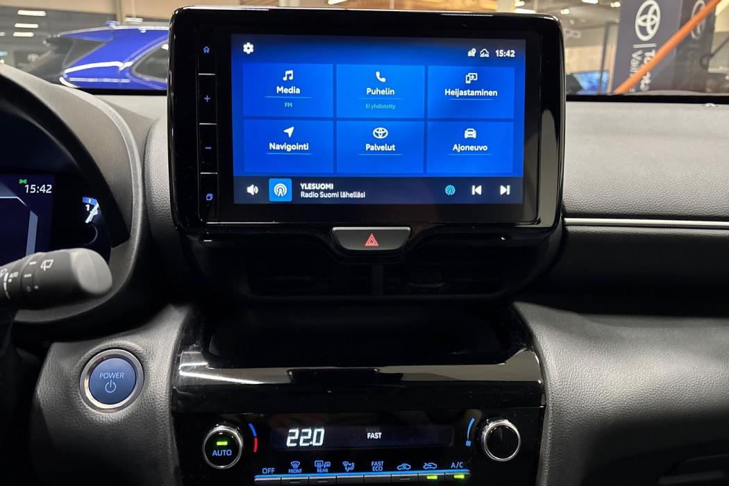 TOYOTA Yaris Cross 2024