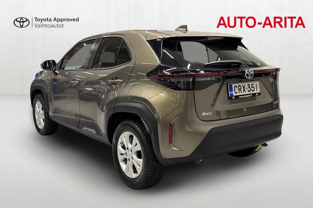 TOYOTA Yaris Cross 2024