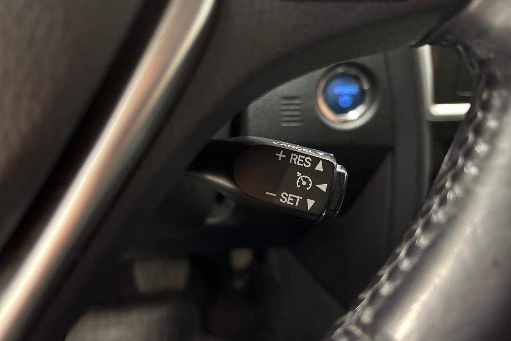 TOYOTA AURIS 2015
