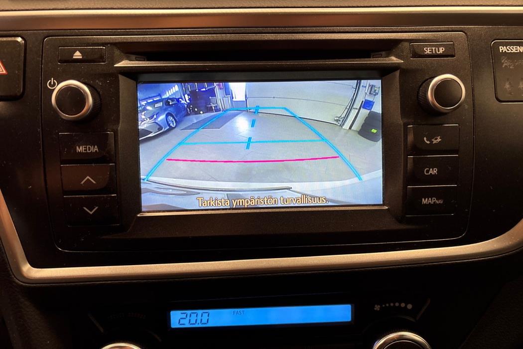 TOYOTA AURIS 2015