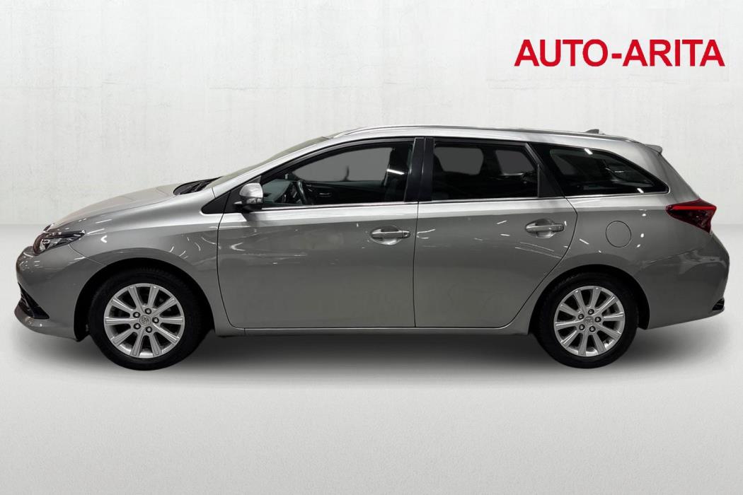 TOYOTA AURIS 2015
