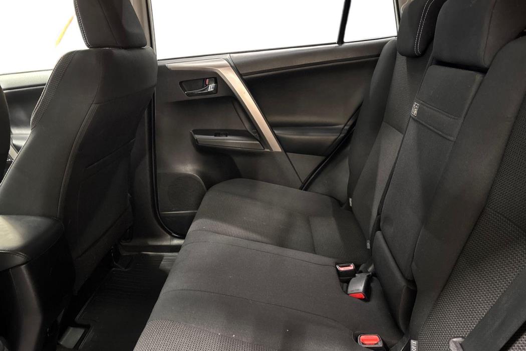 TOYOTA RAV4 2018