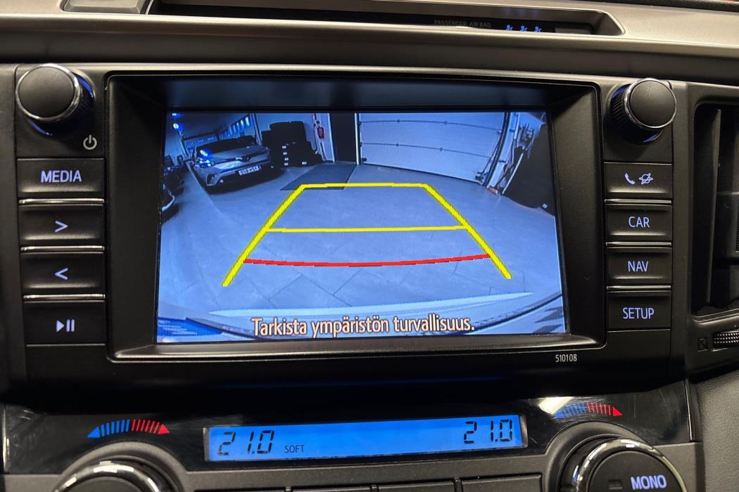 TOYOTA RAV4 2018