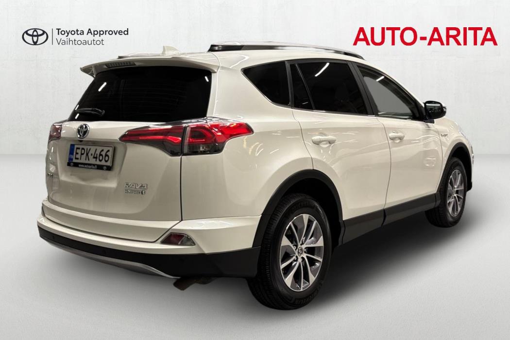 TOYOTA RAV4 2018
