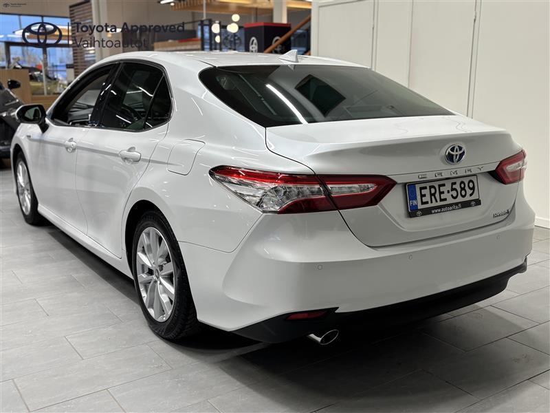 Toyota Camry 2019