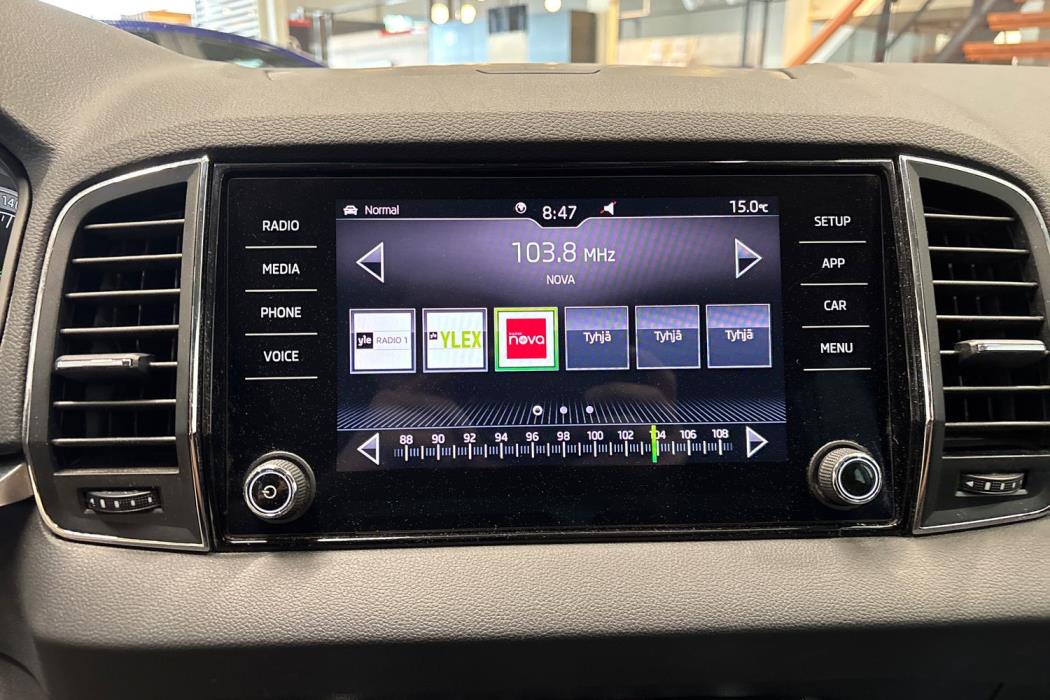 SKODA Karoq 2019
