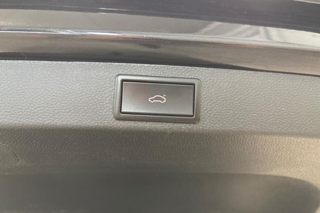 SKODA Karoq 2019