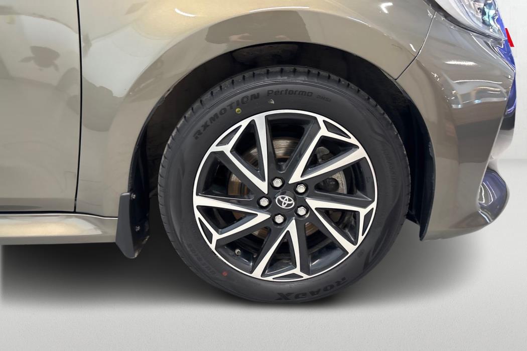 Toyota Yaris 2021