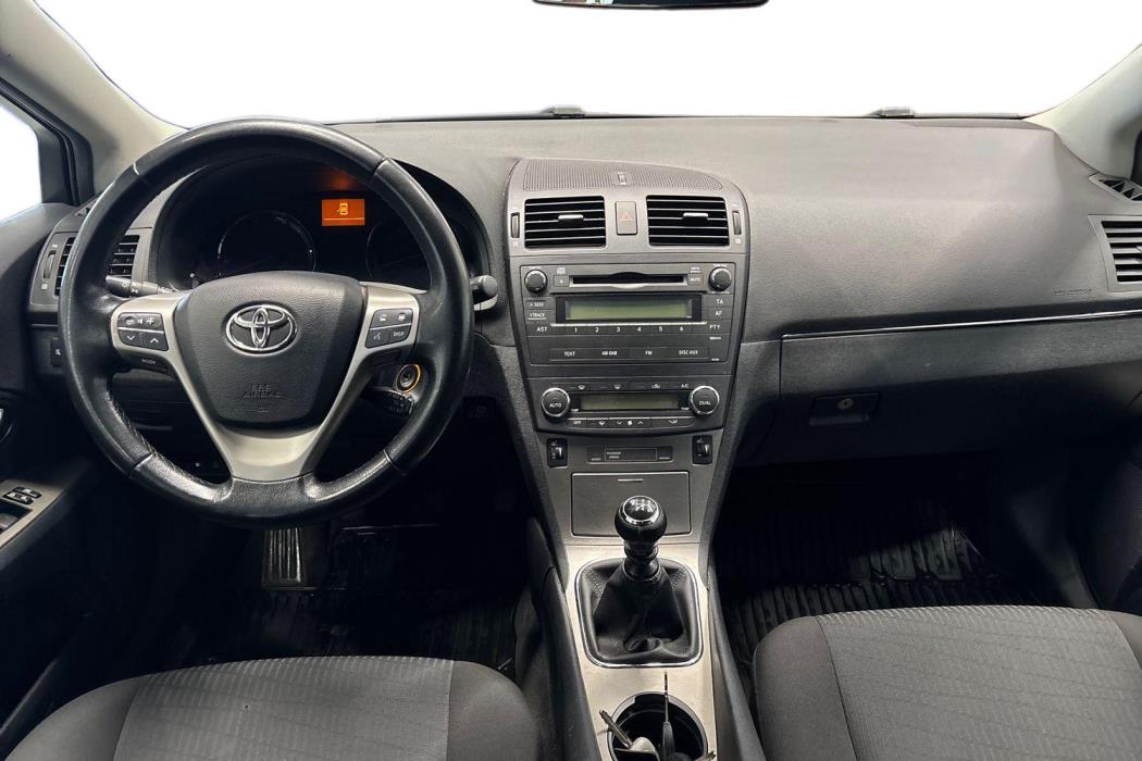 TOYOTA AVENSIS 2009