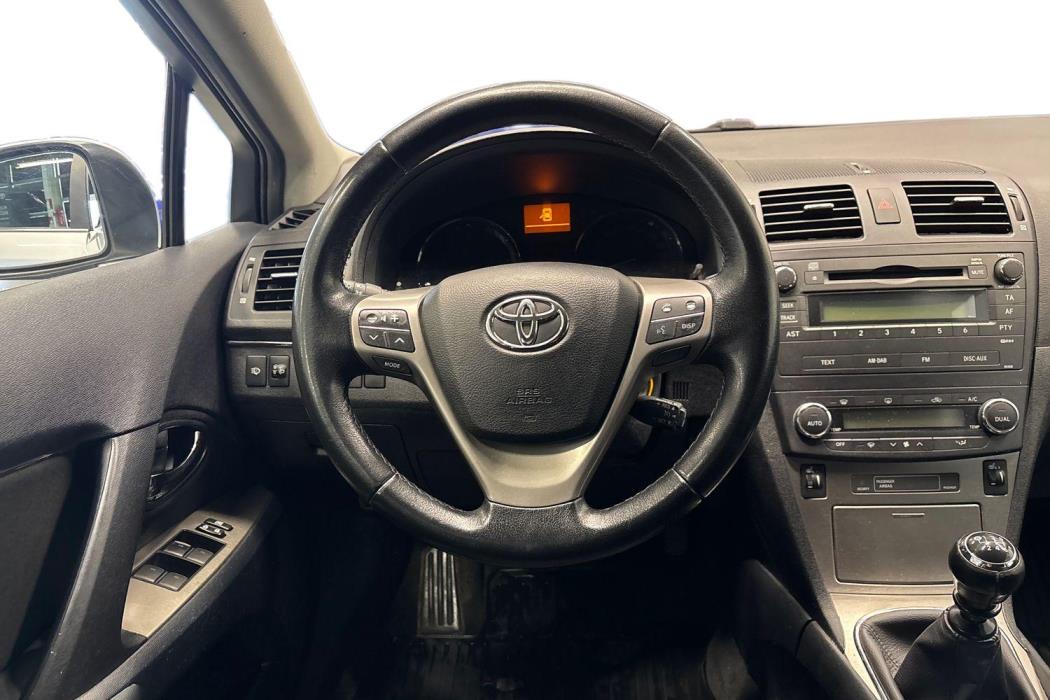 TOYOTA AVENSIS 2009