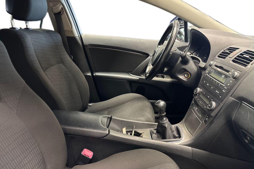 TOYOTA AVENSIS 2009