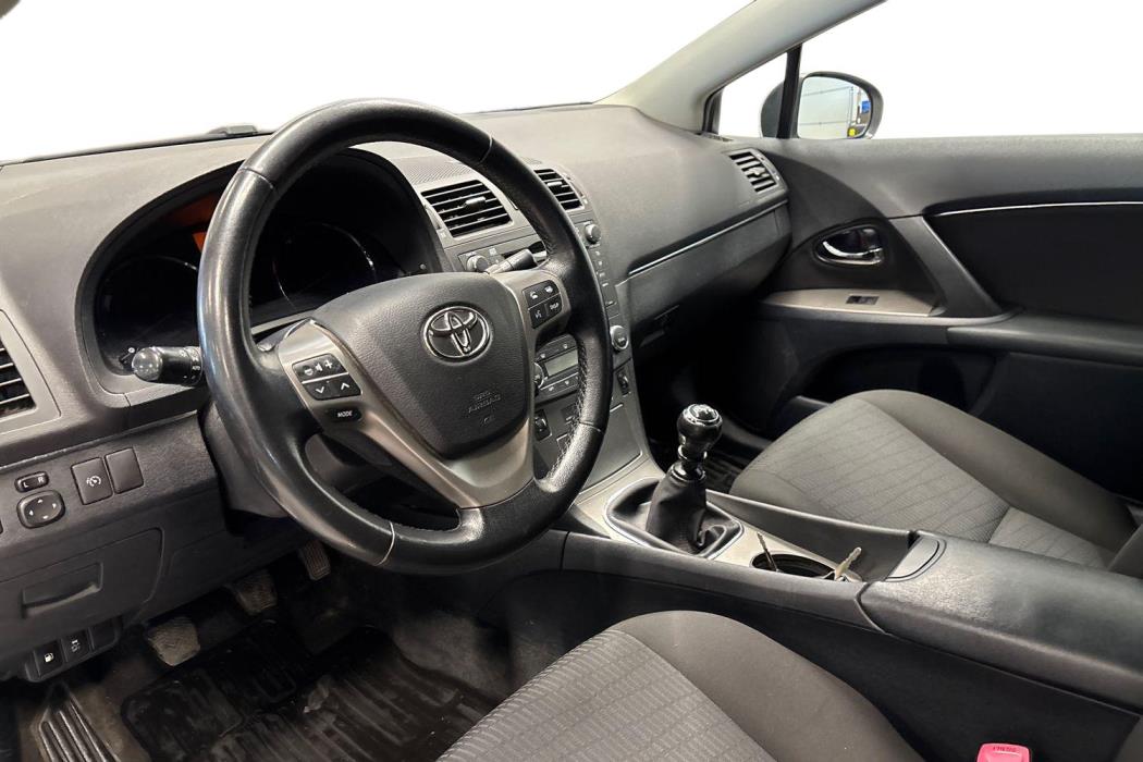 TOYOTA AVENSIS 2009