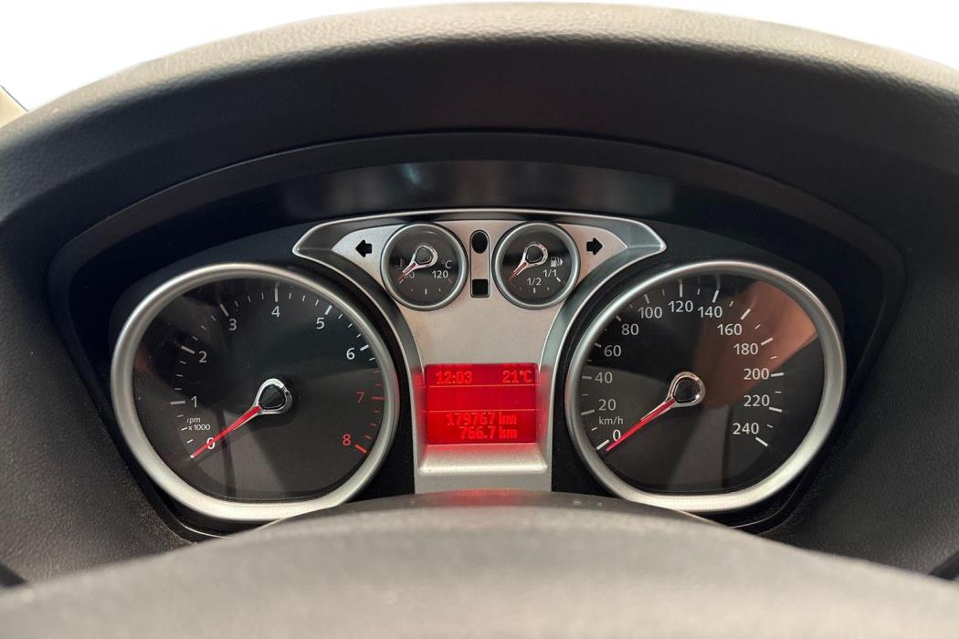 FORD FOCUS 2010