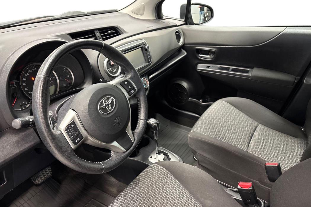 TOYOTA YARIS 2014