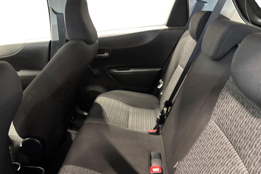 TOYOTA YARIS 2014