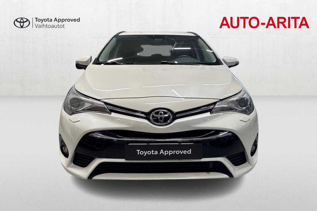 TOYOTA AVENSIS 2016