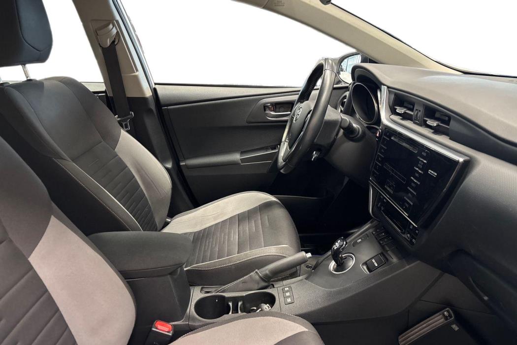Toyota Auris 2017