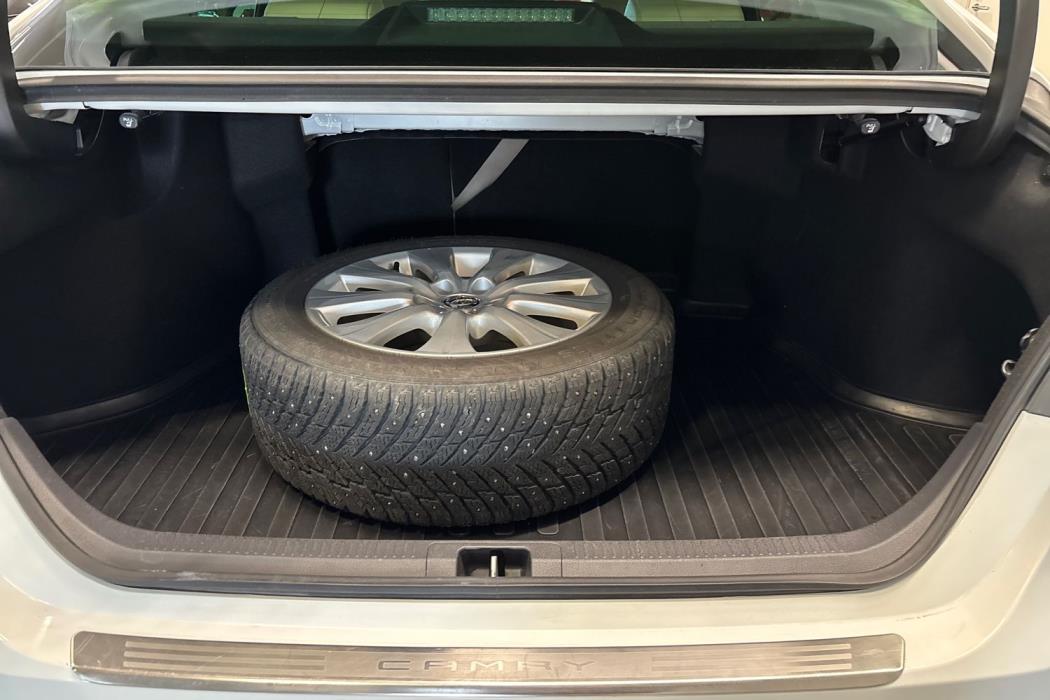 Toyota Camry 2019