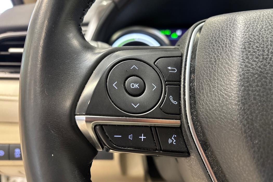 Toyota Camry 2019