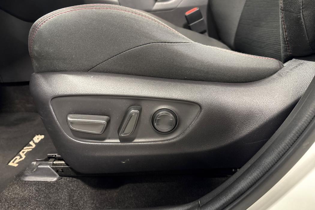 TOYOTA RAV4 Plug-in 2021