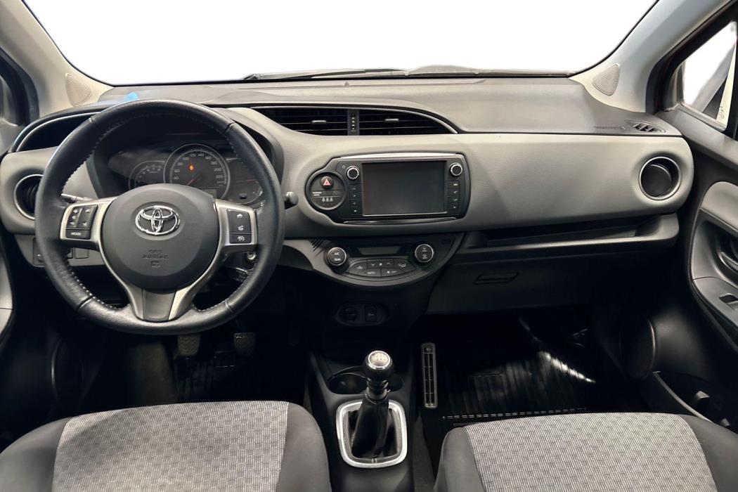 Toyota Yaris 2015