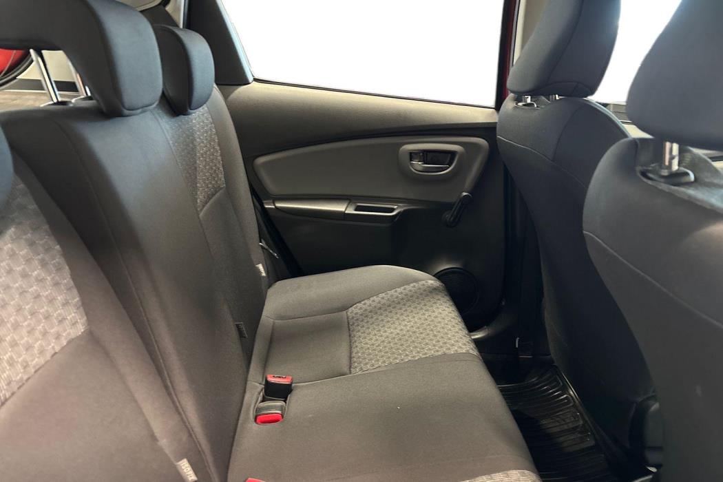 Toyota Yaris 2015